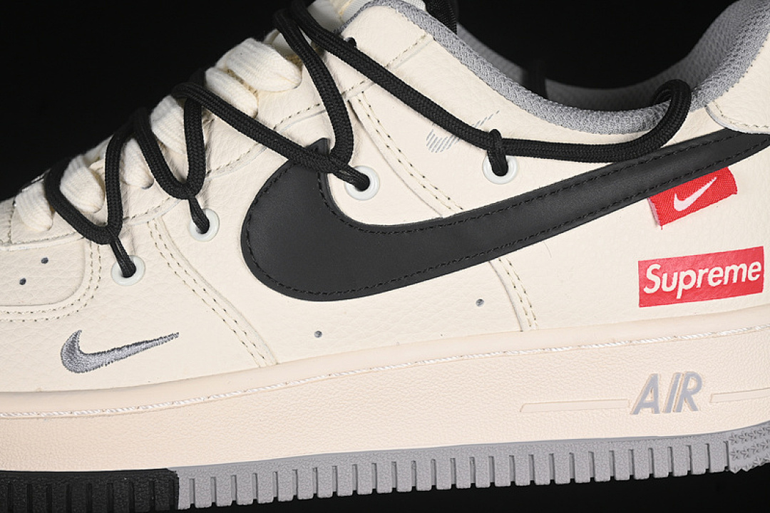 Nike [DM6868-069]-[AIR FORCE 1 07 LOW SUPREME WHITE/GREY/BLACK]-[WOMAN:36-39]-[MAN:40-45] - Image 8