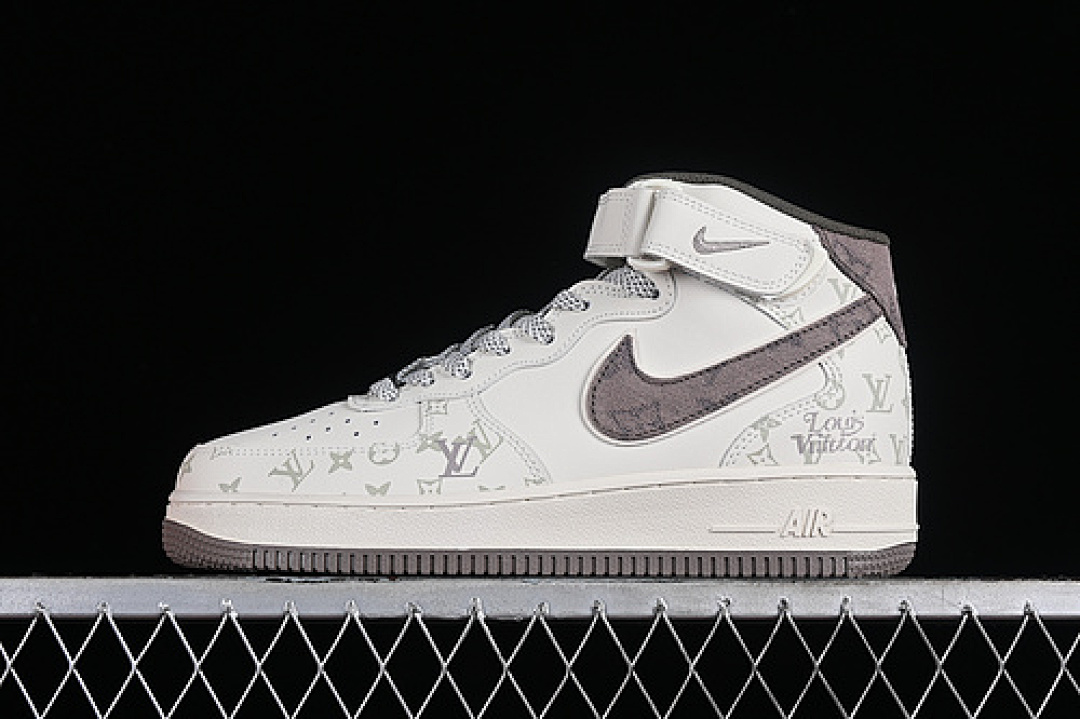 Nike [DV9988-300]-[AIR FORCE 1 07 MID L*V WHITE/GREY]-[WOMAN:36-39]-[MAN:40-45], photo 1
