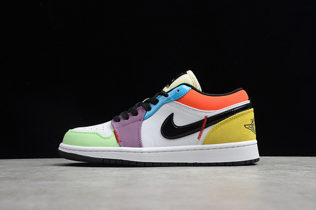 Jordan Jordan [CZ3572-104]-[AIR 1 LOW SE LIGHTBULB WHITE/MULTI-COLOR]-[UNISEX:36-47.5], photo 1