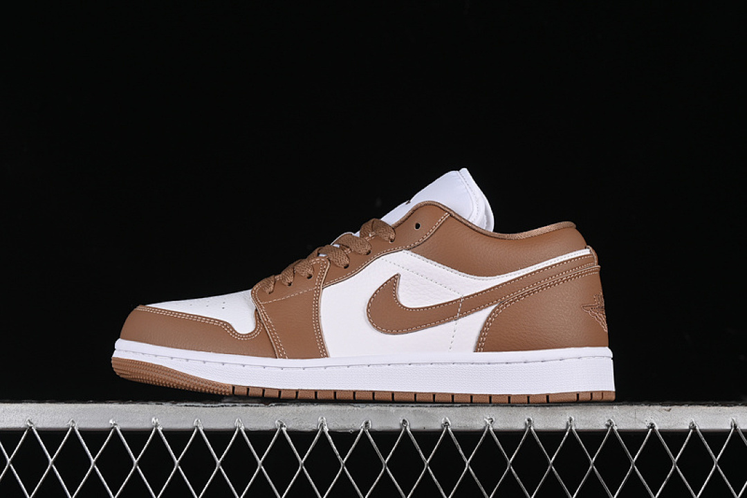 Jordan AIR Jordan 1 LOW ARCHAEO BROWN/WHITE · DC0774-202, photo 1