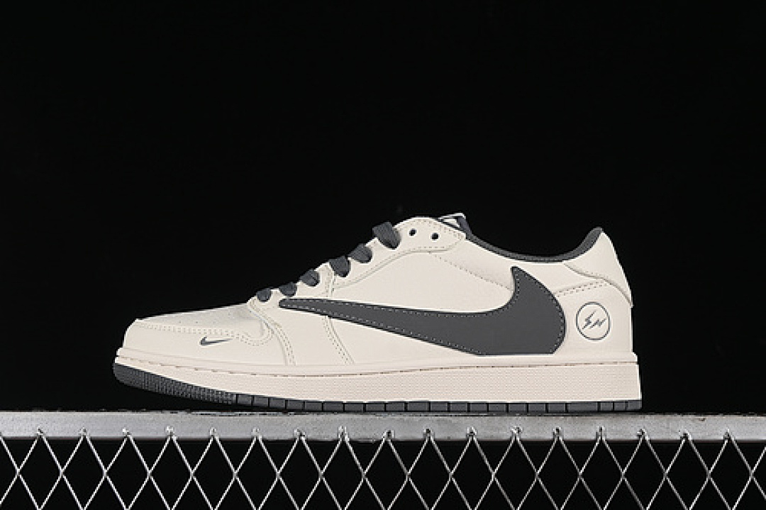 Jordan TRAVIS SCOTT X FRAGMENT DESIGN AIR Jordan 1 LOW OG SP GREY/WHITE · LJ5188-024, photo 1