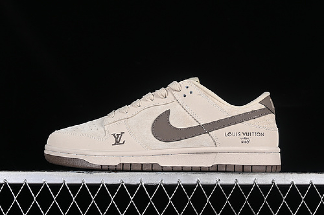 Nike SB DUNK LOW L*V GREY/BROWN · XQ5180-316, photo 1