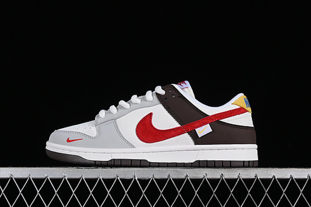 Nike SB DUNK LOW WHITE/GREY/BROWN/RED · GJ8309-932, photo 1