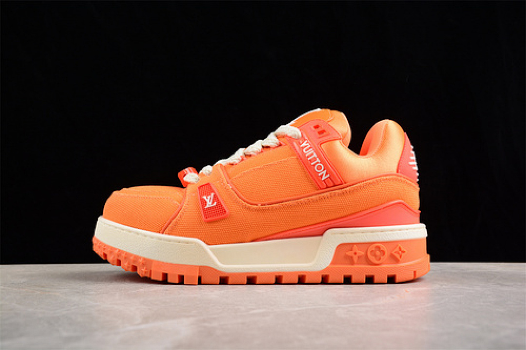 Louis Vuitton [L*V TRAINER MAXI WHITE/ORANGE]-[WOMAN:35-39]-[MAN:40-45], photo 1