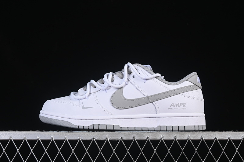 Nike SB DUNK LOW JUST DO IT WHITE/GREY · WG0528-095, photo 1