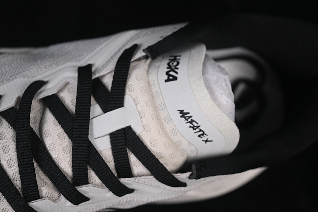 Hoka [1161993 OWHT]-[HOKA ONE RUNNING SHOES WHITE/WHITE]-[WOMAN:36-39]-[MAN:40-45] - Image 9