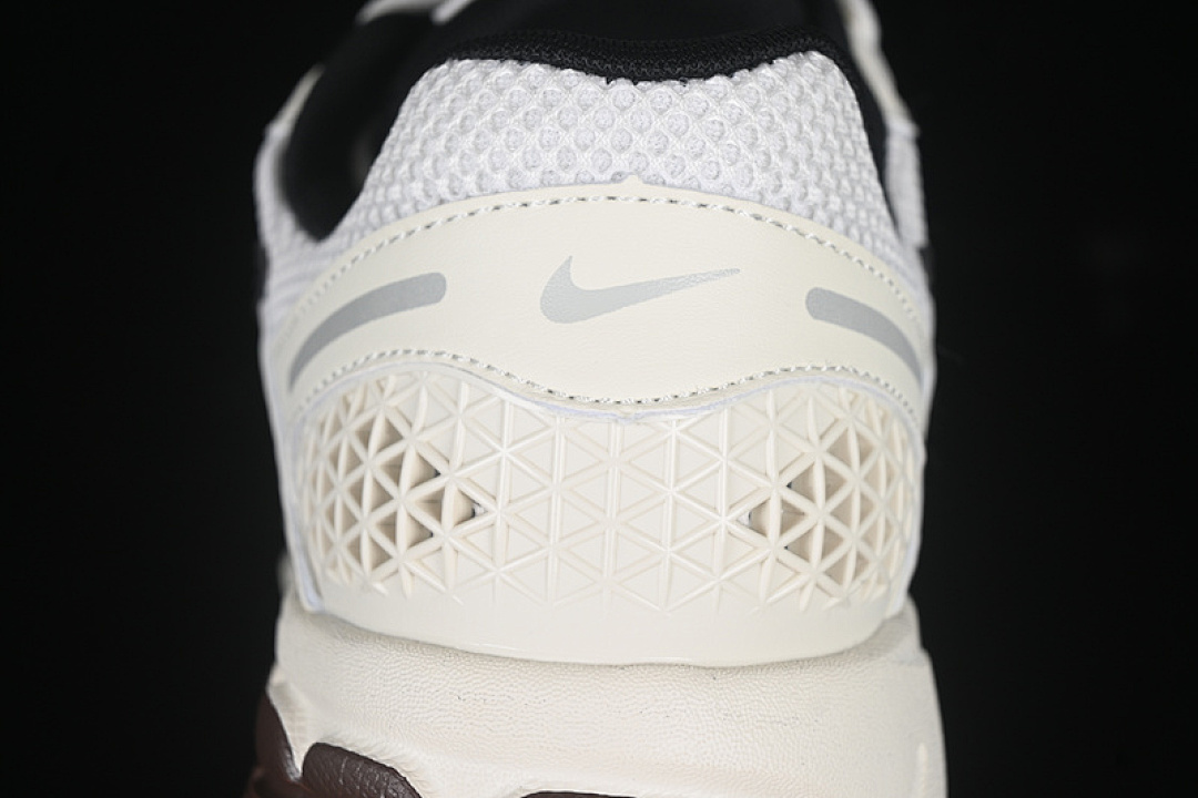 Nike [FJ2028-001]-[AIR ZOOM VOMERO 5 PHANTOM/METALLIC PLATINUM/LIGHT IRON ORE]-[WOMAN:36-40] - Image 7