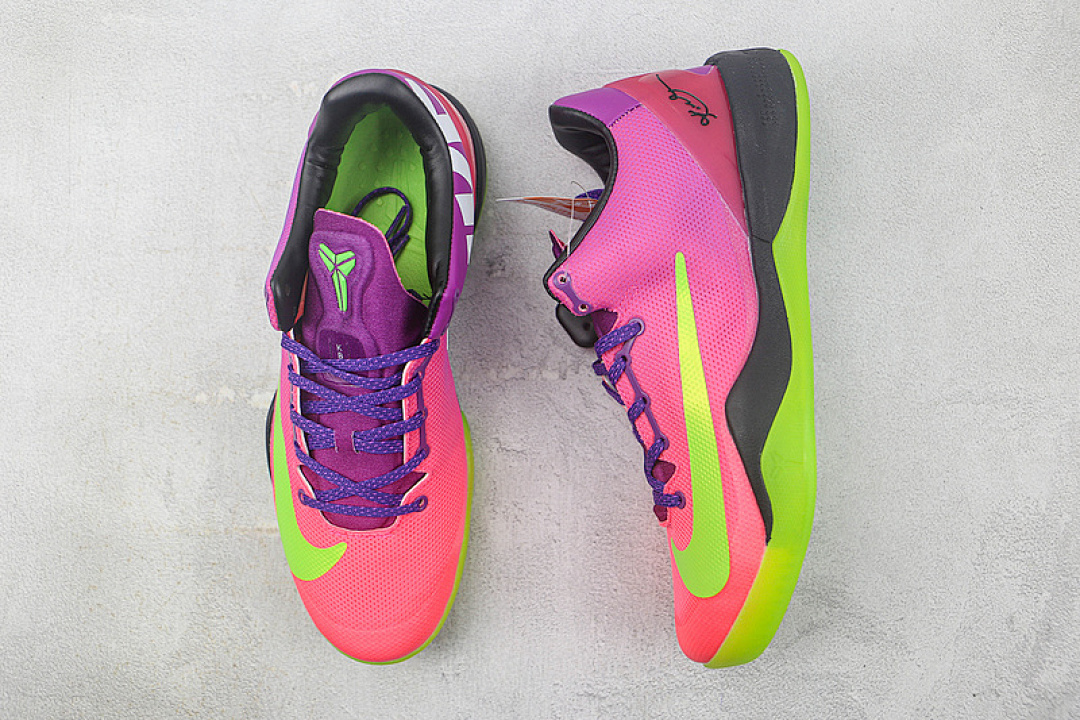 Nike [615315-500]-[KOBE 8 SYSTEM MAMBACURIAL RED PLUM/ELCTRC GREEN-PNK FLSH]-[MAN:40-46] - Image 3