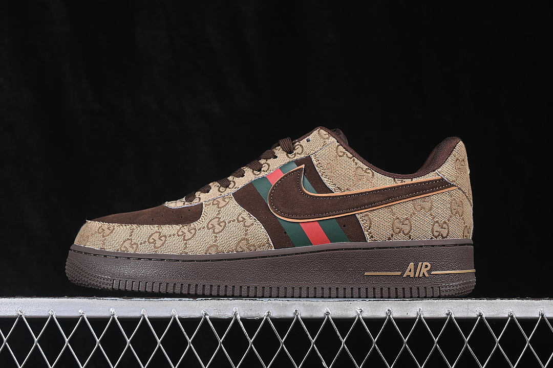 Nike Nike AIR FORCE 1 07 LOW CASUAL SNEAKERS BROWN/COFFEE · FV3694-117, photo 1