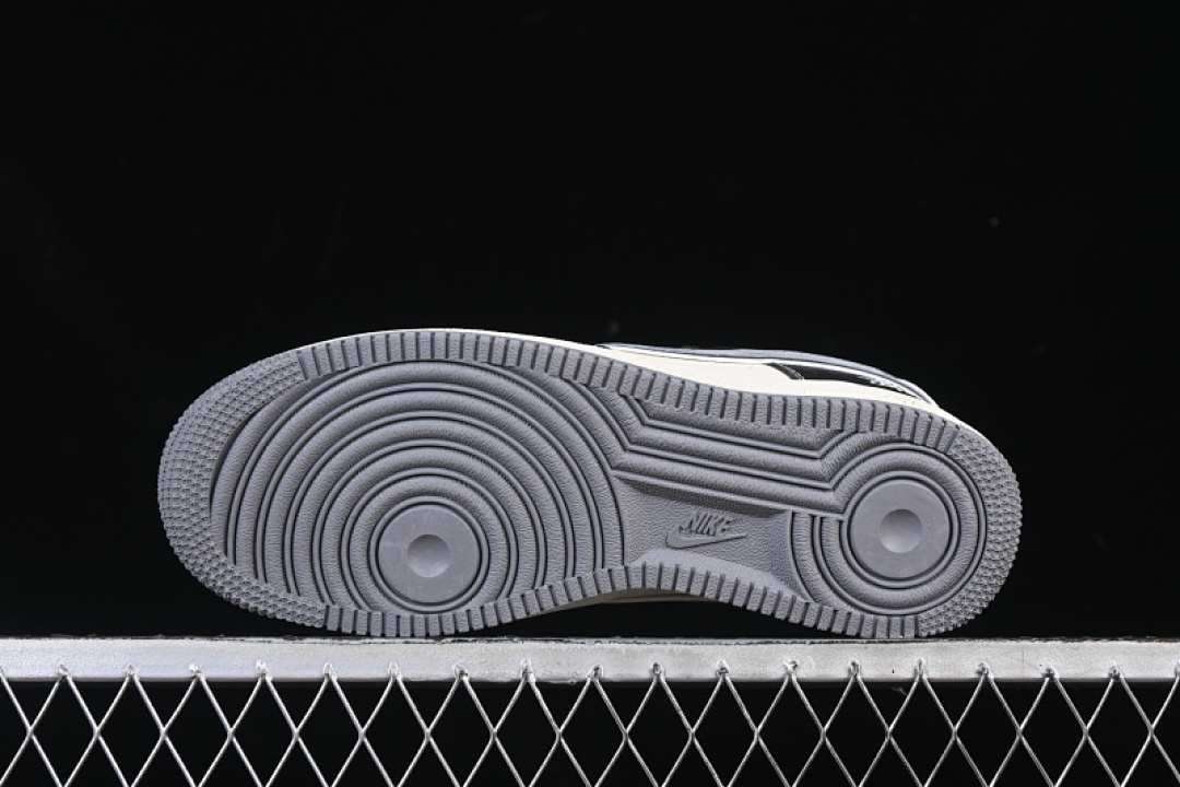 Nike [DF0188-102]-[AIR FORCE 1 07 LOW CASUAL SNEAKERS BLACK/WHITE]-[WOMAN:36-39]-[MAN:40-45] - Image 14