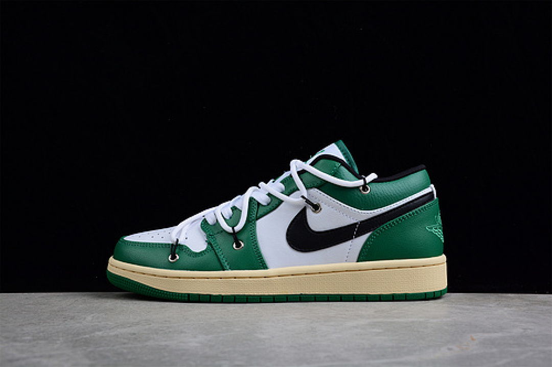 Jordan [553558-129]-[AIR JORDAN 1 LOW GREEN/WHITE/BLACK]-[WOMAN:35.5-39]-[MAN:40-47.5], photo 1