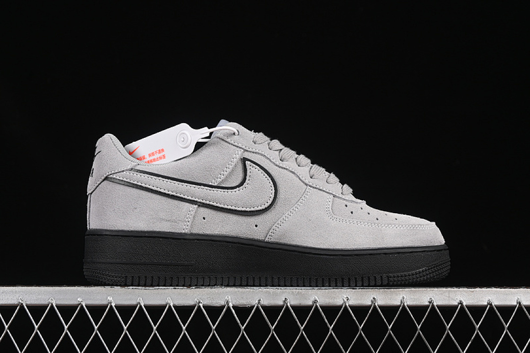 Nike [HQ1966-001]-[AIR FORCE 1 07 LOW LIGHT SMOKE GREY/BLACK]-[WOMAN:36-39]-[MAN:40-45] - Image 15