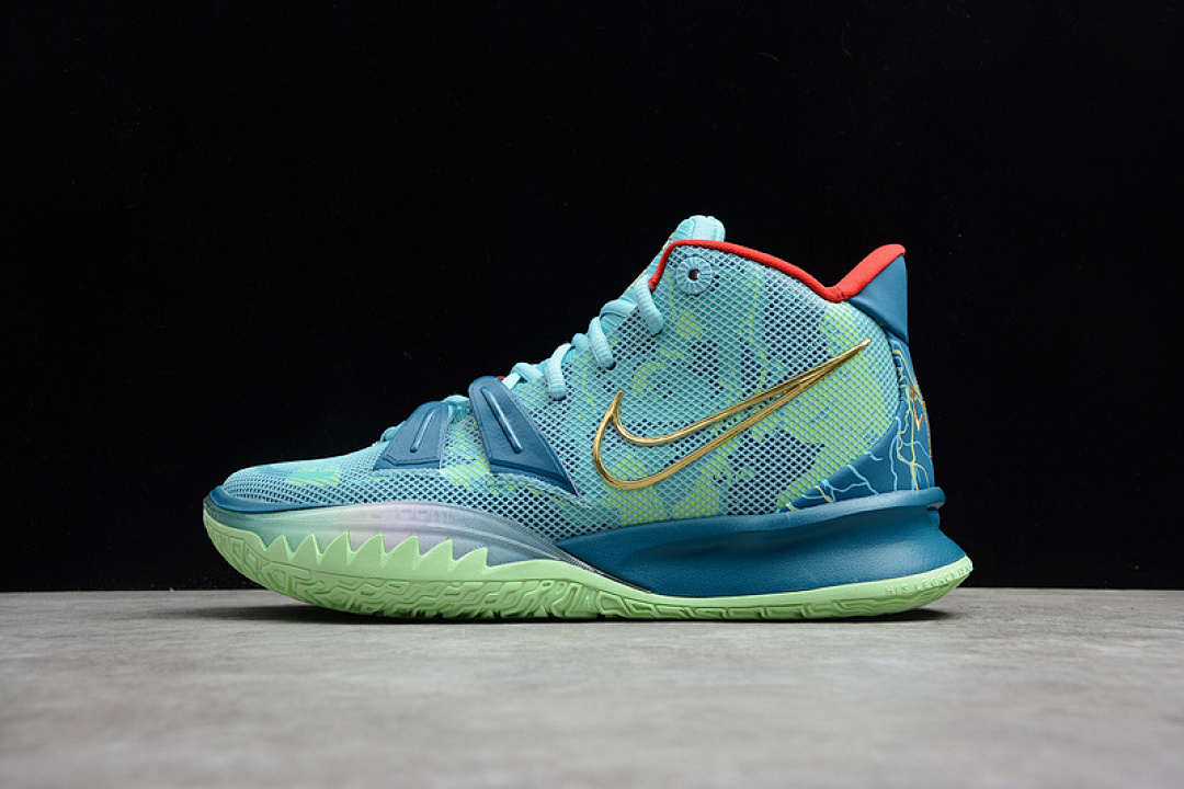 Unbranded [DC0588-400]-[KYRIE 7 PRE HEAT EP BLUE/RED-METALLIC GOLD]-[MAN:40-46], photo 1