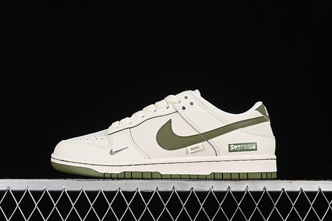 Supreme [DQ1098-393]-[SB DUNK LOW SUPREME OFF WHITE/GREEN]-[WOMAN:36-39]-[MAN:40-45], photo 1