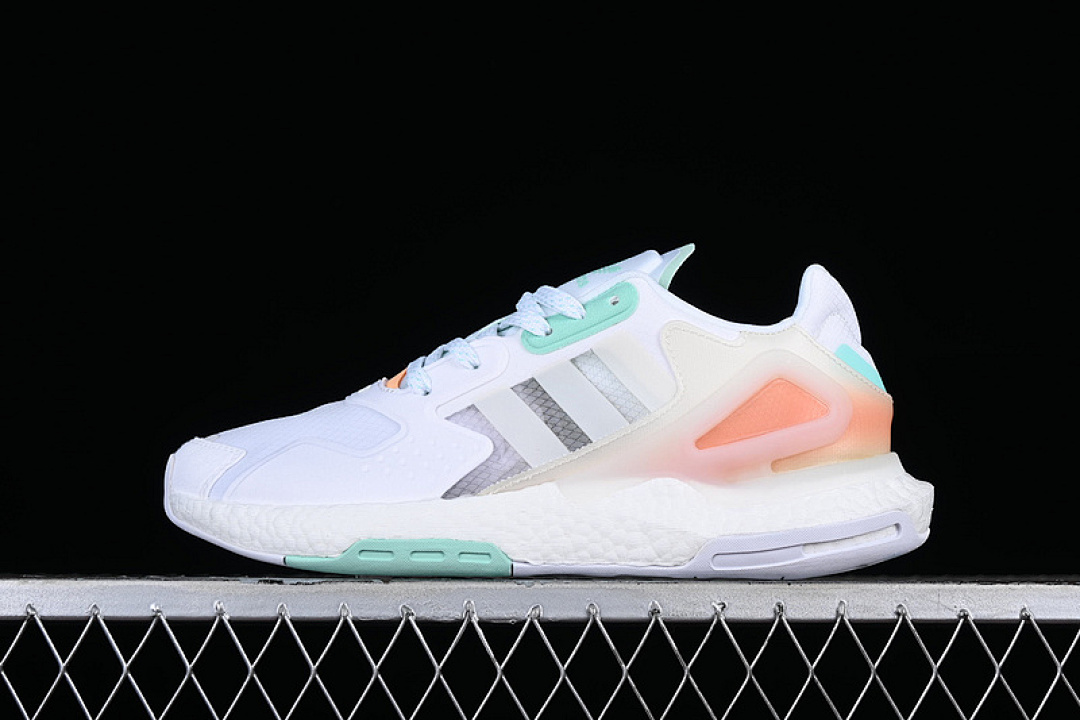 Adidas [GW4910]-[ADIDAS DAY JOGGER BOOST CLOUD WHITE/CLOUD WHITE/CLEAR MINT]-[WOMAN:36-39]-[MAN:40-45], photo 1