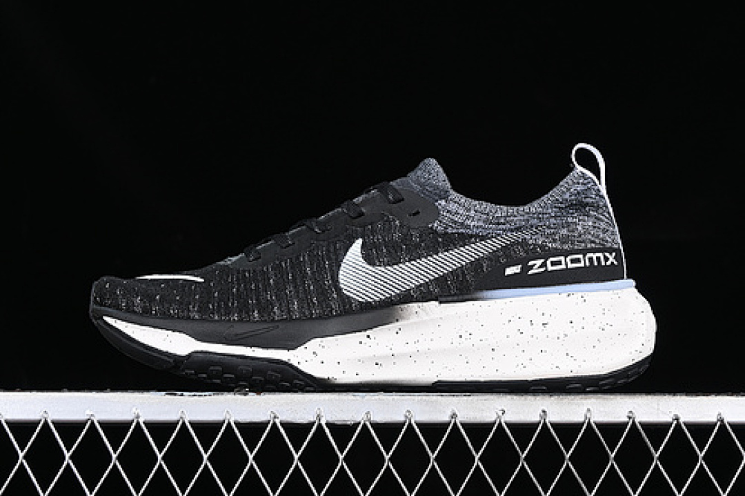 Unbranded [DR2615-002]-[ZOOM X INVINCIBLE RUN FK 3 WHITE/BLACK/GREY]-[WOMAN:36-39]-[MAN:40-45], photo 1