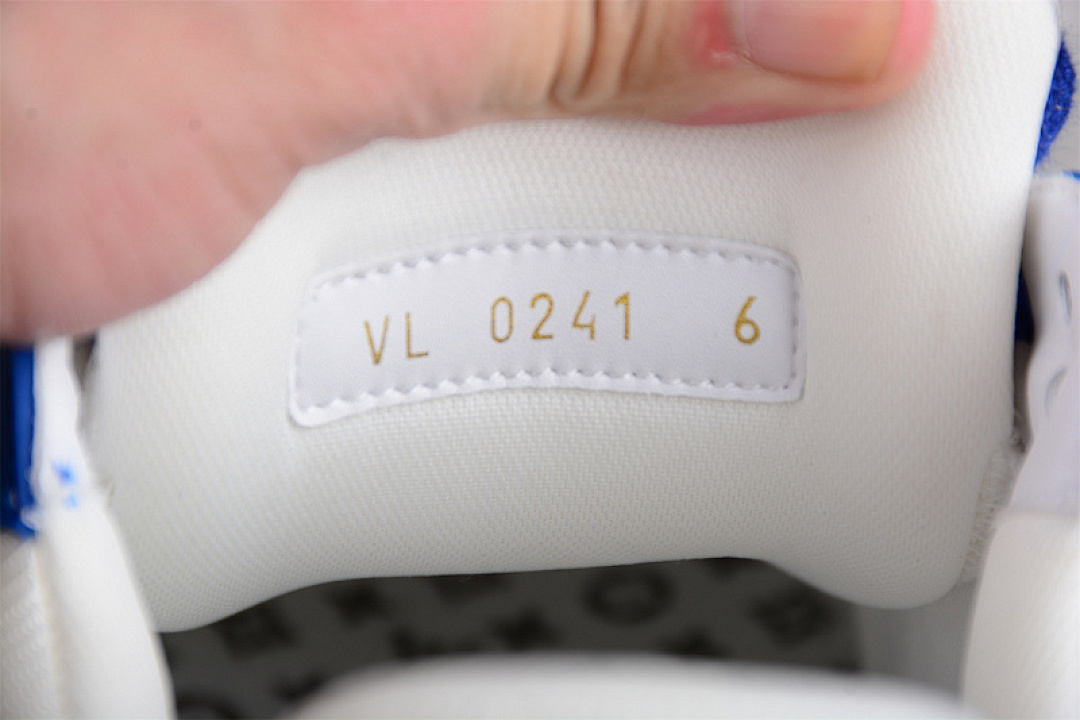 Louis Vuitton [L*V TRAINER SNEAKERS DARK BLUE/WHITE/DARK BLUE]-[WOMAN:35-40]-[MAN:39-45] - Image 4