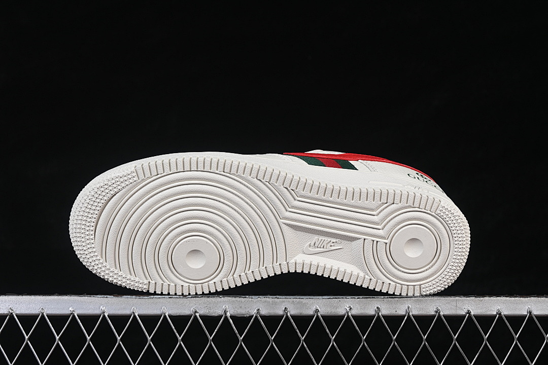 Nike [XY9025-015]-[AIR FORCE 1 07 LOW CASUAL SNEAKERS WHITE/RED/GREEN]-[WOMAN:36-39]-[MAN:40-45] - Image 15