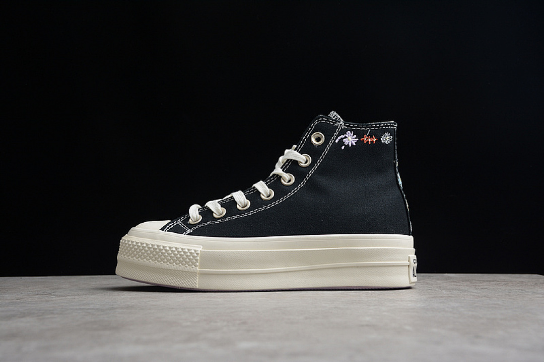 Converse [A01592C]-[CHUCK TAYLOR ALL-STAR 70S HIGH BLACK/BLACK/WHITE]-[WOMAN:35-40], photo 1