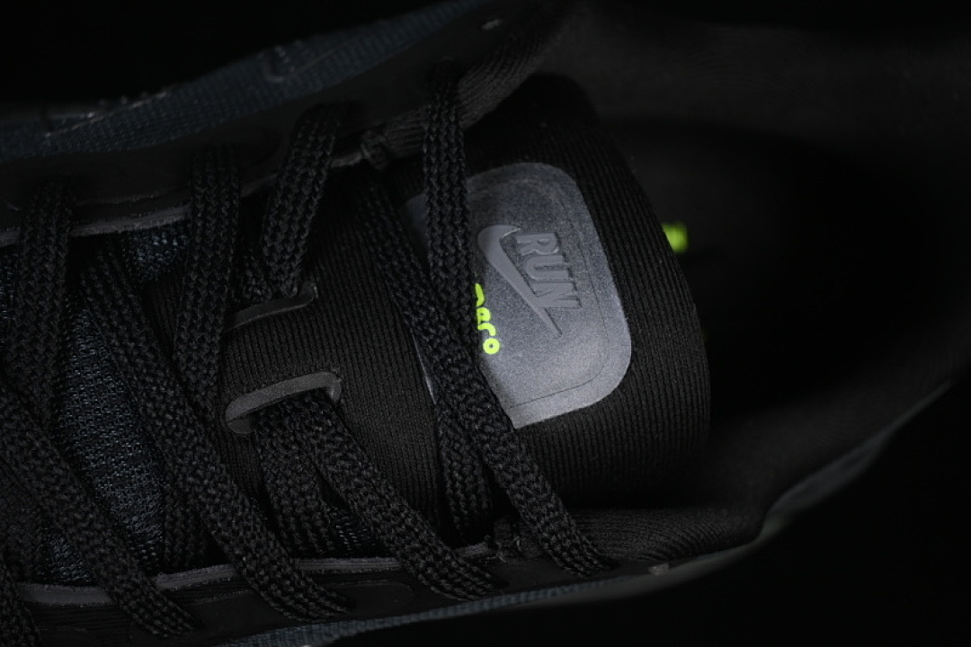 Nike [HQ2050-001]-[AIR ZOOM VOMERO PREMIUM GRASS GREEN/BLACK]-[WOMAN:36-39]-[MAN:40-46] - Image 8