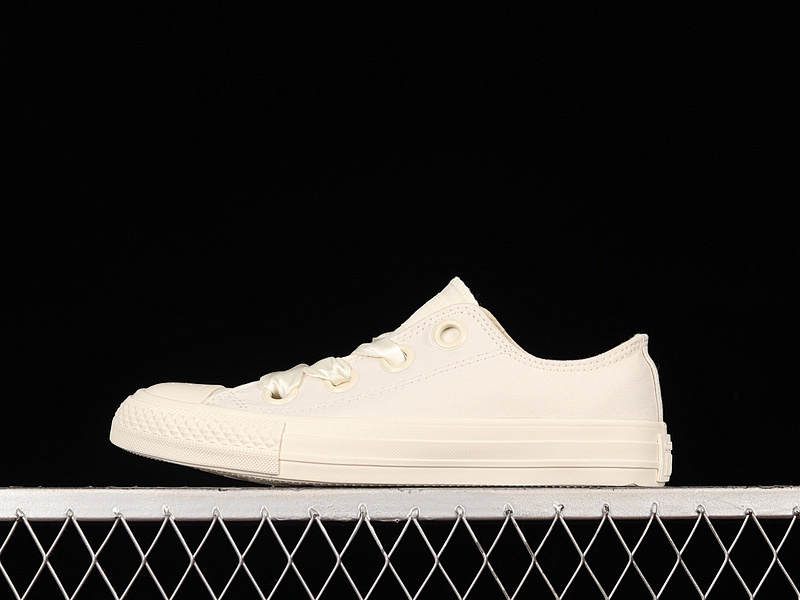 Converse Converse CHUCK TAYLOR ALL STAR BIG EYELETS LOW EGRET/EGRET/EGRET · 560659C, photo 1