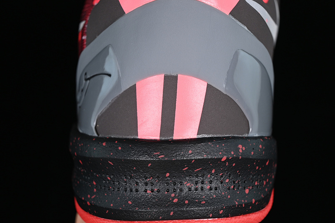 Nike [555035-661]-[KOBE 8 SYSTEM RED/GREY/BLACK]-[MAN:40-46] - Image 7