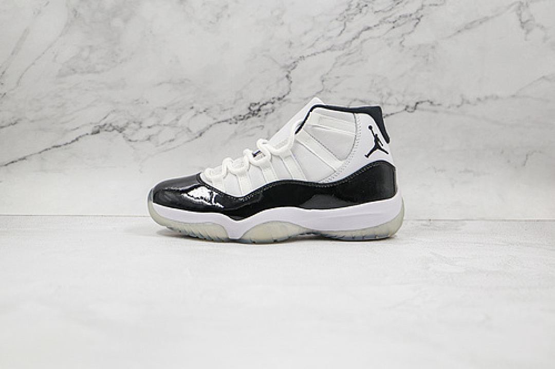 Jordan AIR Jordan 11 RETRO CONCORD 2018 WHITE/BLACK-DARK CONCORD · 378037-100, photo 1