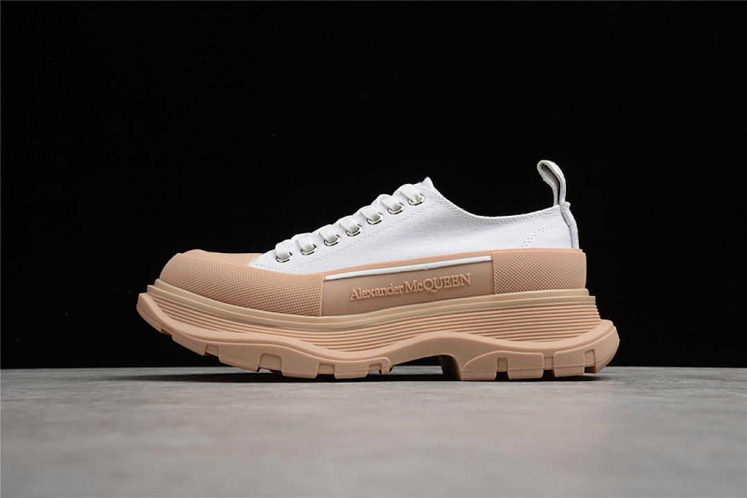 Alexander McQueen Alexander McQueen [ APRICOT/WHITE/WHITE]-[WOMAN:35-40], photo 1