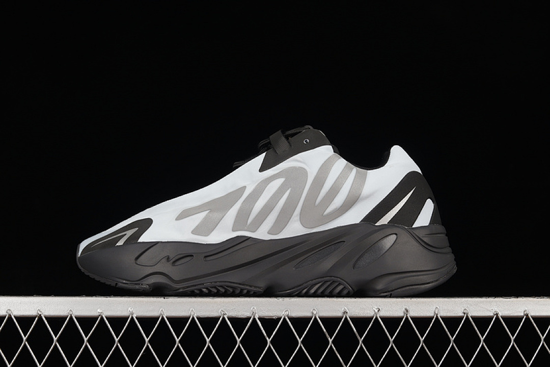 Adidas [GZ0711]-[YEEZY BOOST 700 BLUE TINT/BLUE TINT]-[WOMAN:36-39]-[MAN:40-48], photo 1