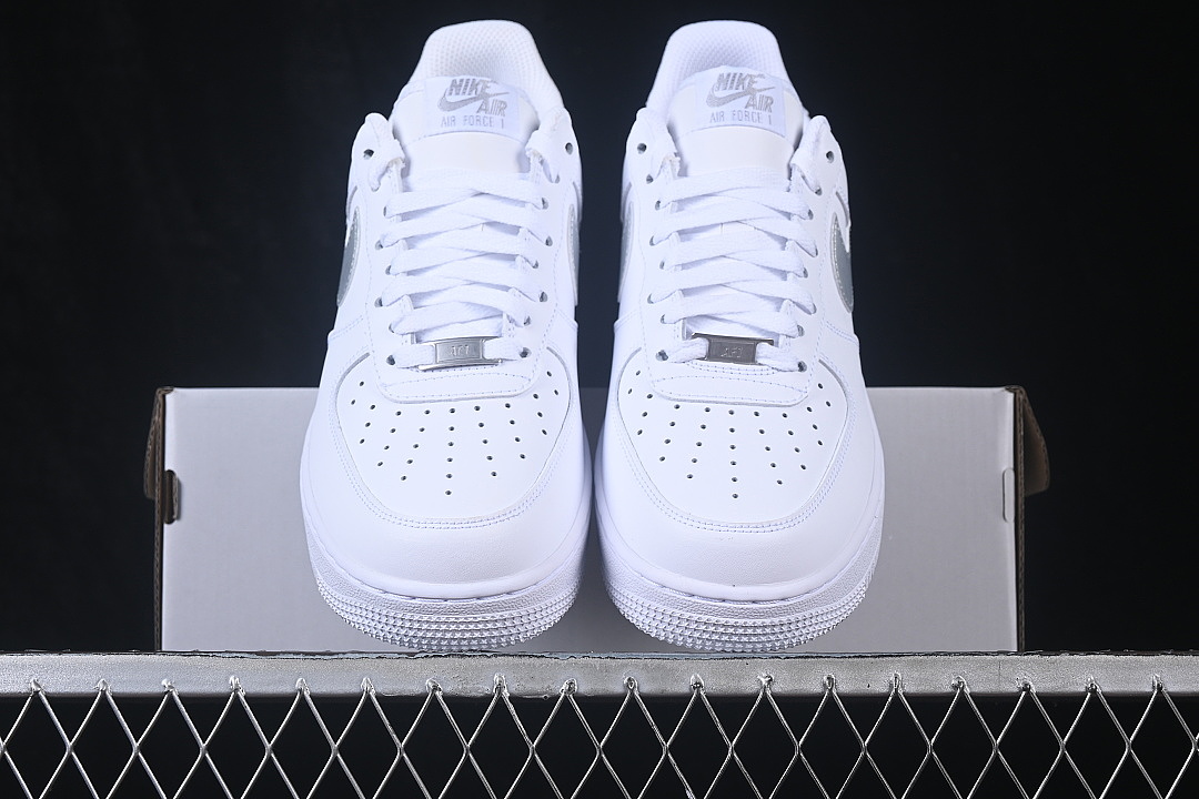 Nike [FJ4146-134]-[AIR FORCE 1 07 LOW CASUAL SNEAKERS WHITE/SILVER]-[WOMAN:36-39]-[MAN:40-45] - Image 12