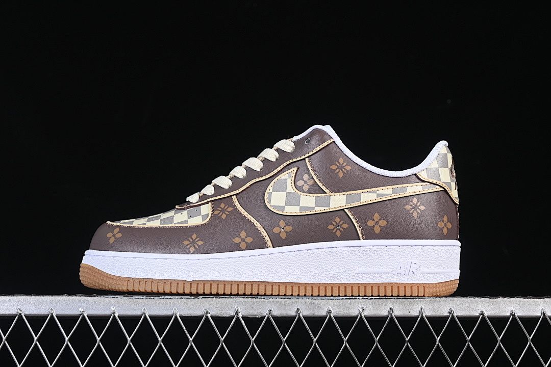 Nike Nike AIR FORCE 1 07 LOW BROWN/BEIGE/WHITE · DJ2739-100, photo 1