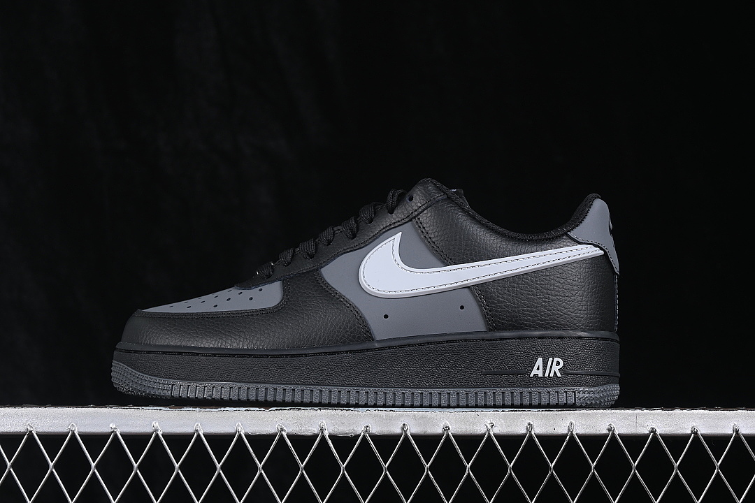Nike Nike AIR FORCE 1 LOW 07 LV8 BLACK/IRON GREY/SMOKE GREY · IR1475-010, photo 1