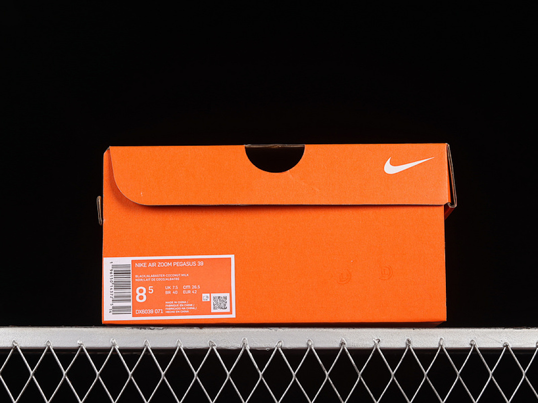 Nike [DX6039-071]-[AIR ZOOM PEGASUS 39 BLACK/COCONUT MILK/SAFETY ORANGE/ALABASTER]-[MAN:39-45] - Image 12