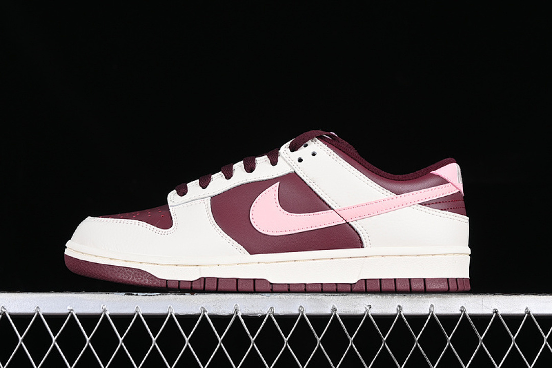 Unbranded [DR9705-100]-[DUNK LOW SB WHITE/RED/PINK]-[WOMAN:35.5-39]-[MAN:40-46], photo 1