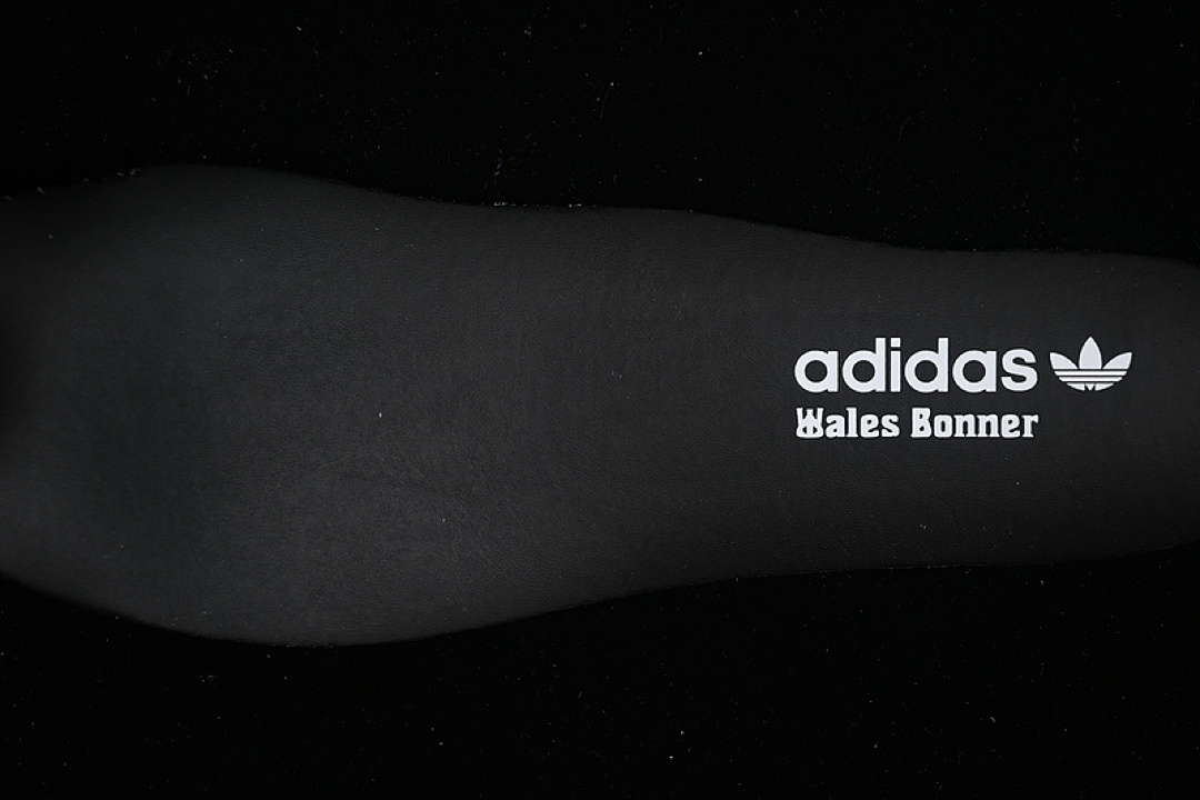 Adidas [IG4304]-[SAMBA OG WALES BONNER STUDDED PACK CREAM WHITE/CREAM WHITE/CORE BLACK]-[UNISEX:35-45] - Image 5