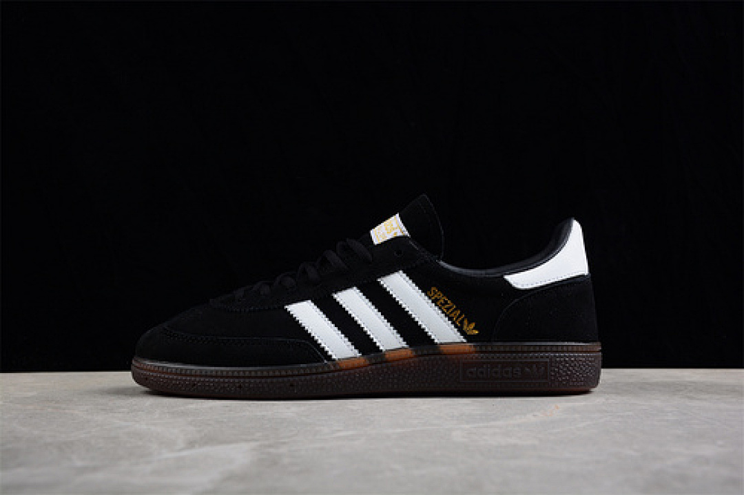 Adidas HANDBALL SPEZIAL CORE BLACK/CLOUD WHITE/GUM · DB3021, photo 1