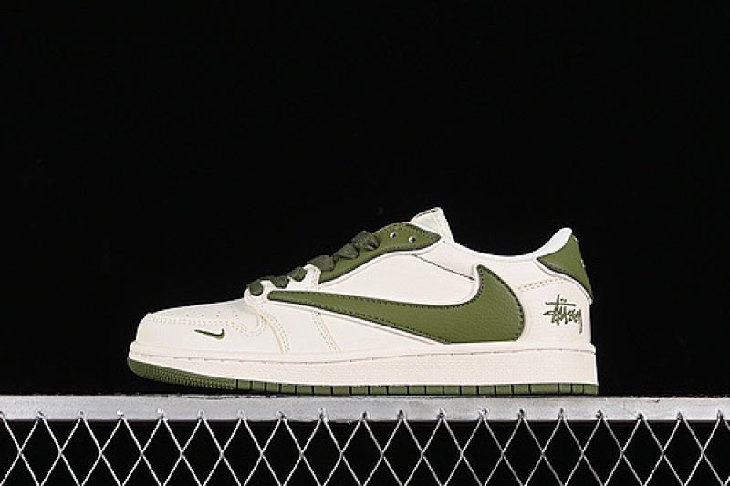 Jordan TRAVIS SCOTT X FRAGMENT DESIGN AIR Jordan 1 LOW OG SP OFF WHITE/GREEN · DM6688-602, photo 1