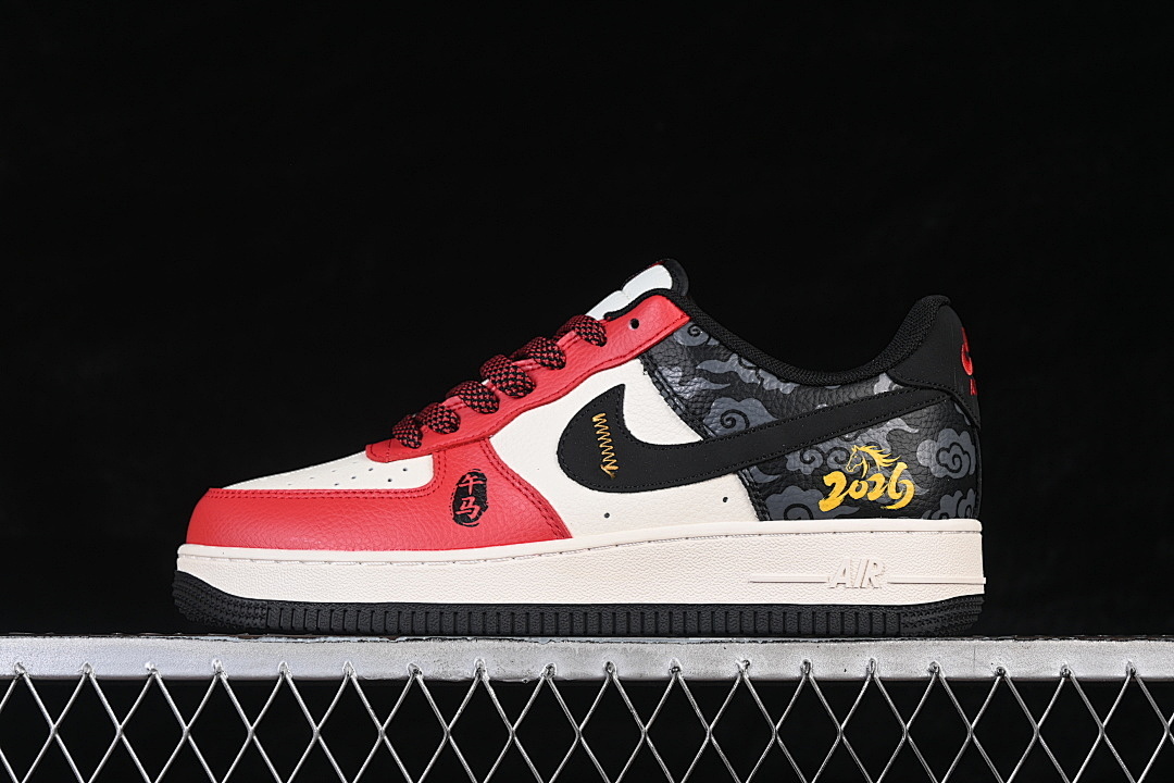 Nike Nike AIR FORCE 1 07 LOW CASUAL SNEAKERS RED/WHITE/BLACK · MZ9588-832, photo 1