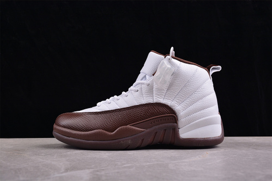 Jordan [FZ5026-100]-[AIR JORDAN 12 RETRO WHITE/BROWN]-[MAN:40-48.5], photo 1