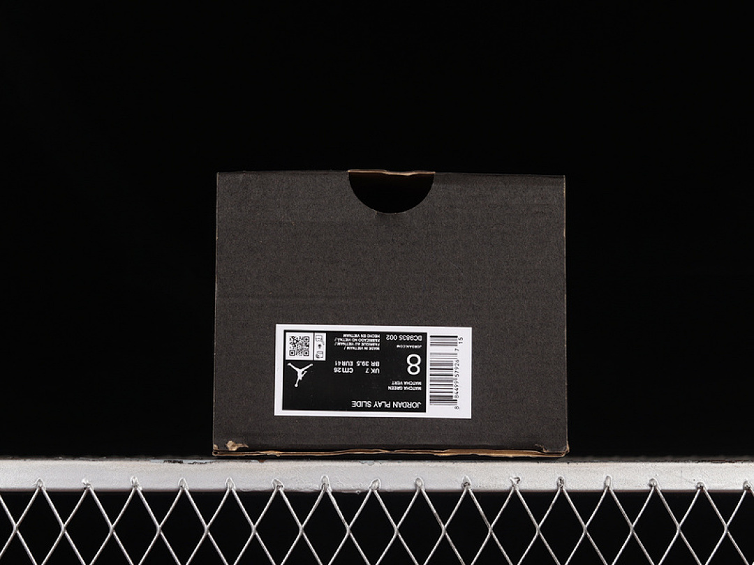 Jordan [DC9835-002]-[AIR JORDAN PLAY SLIDE SEAFOAM/PHOTON DUST/BLACK]-[WOMAN:36-39]-[MAN:40-45] - Image 2