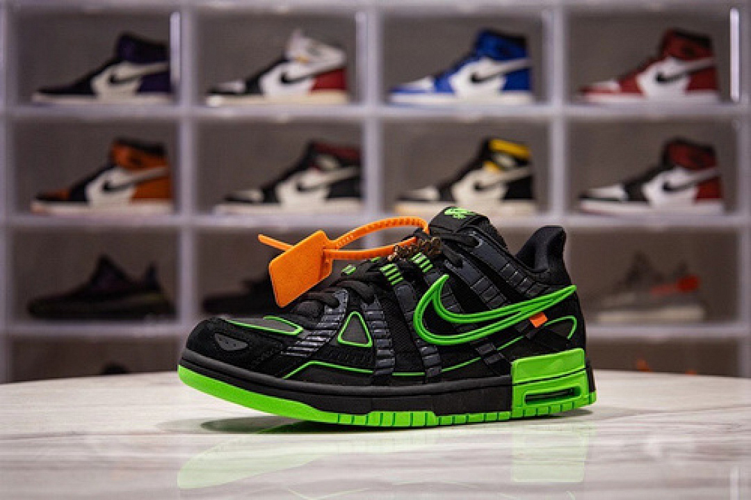 Unbranded [CU6015-001]-[H12 OW X AIR RUBBER DUNK GREEN STRIKE BLACK/WHITE/GREEN STRIKE]-[UNISEX:36-48], photo 1