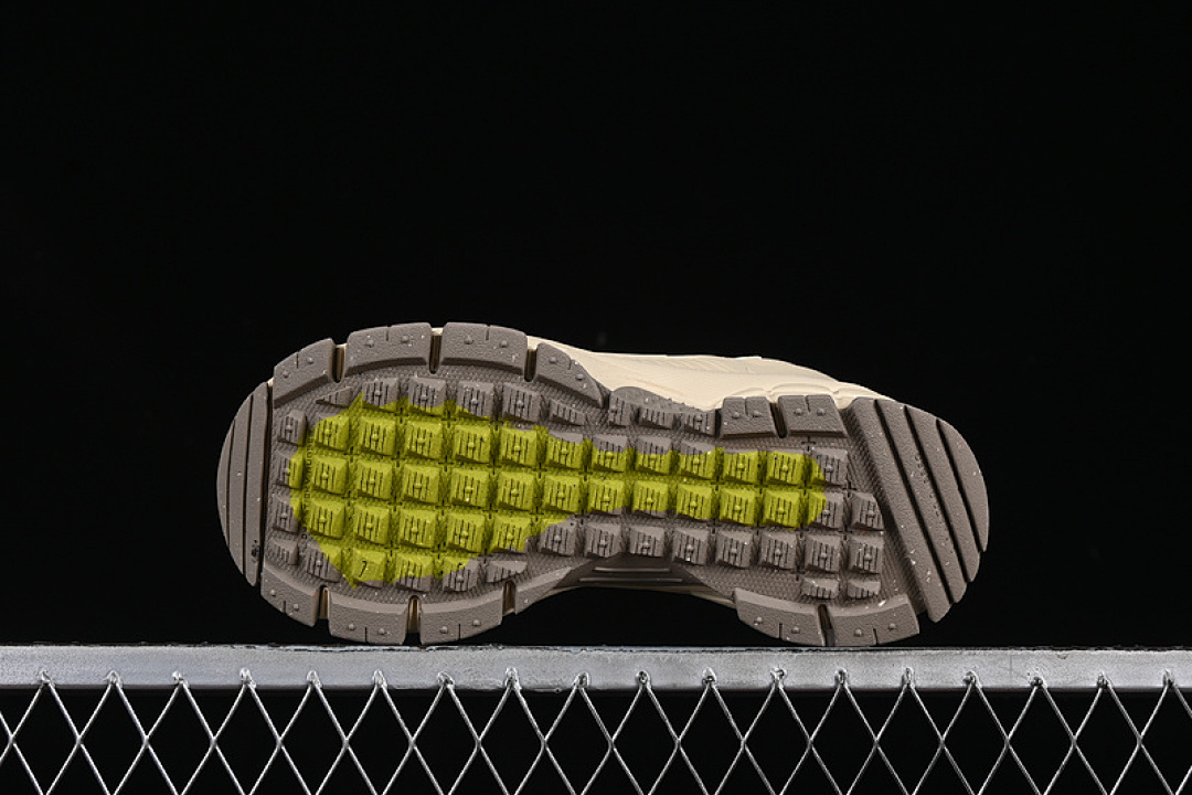 Nike [FV2295-101]-[ZOOM VOMERO ROAM WHITE/BEIGE]-[WOMAN:36-39]-[MAN:40-45] - Image 15