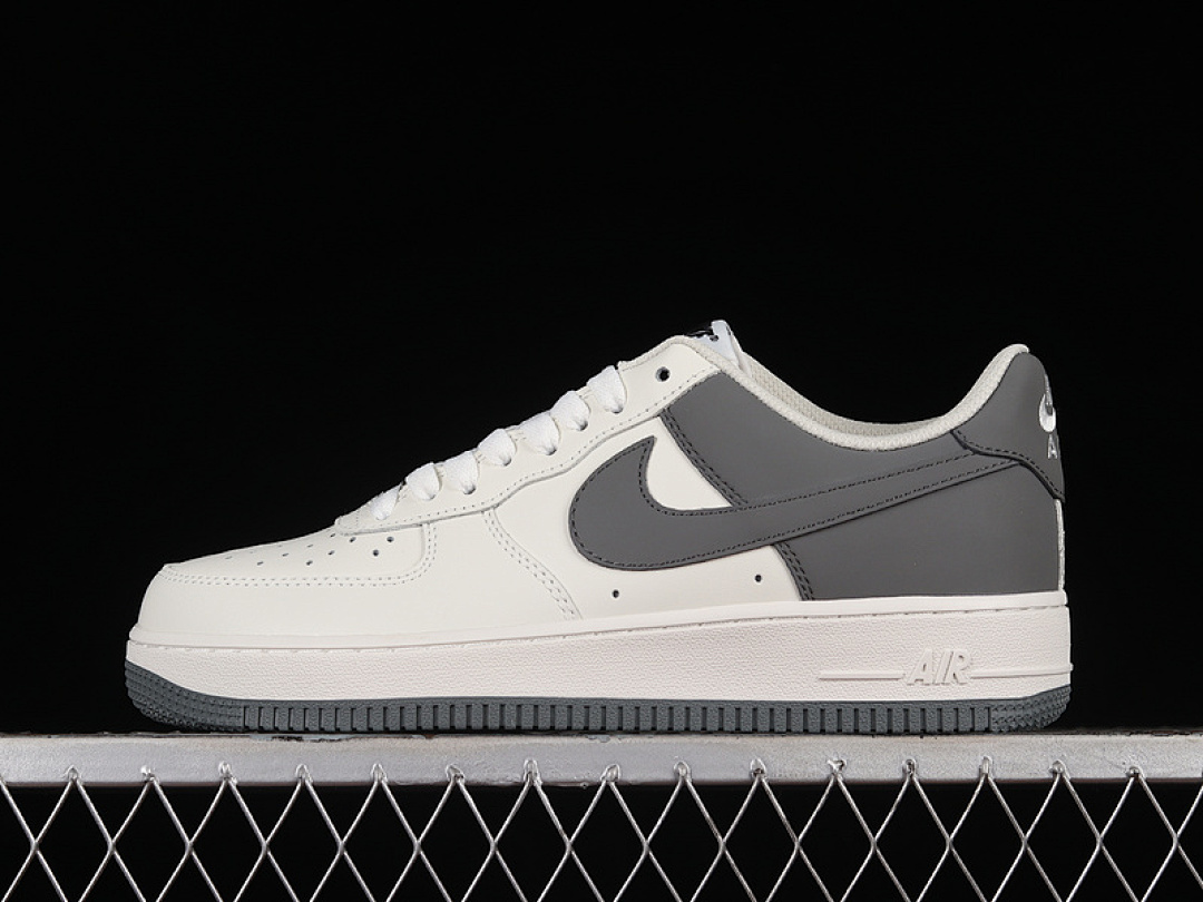 Nike Nike AIR FORCE 1 LOW GREY/WHITE · DB3301-022, photo 1
