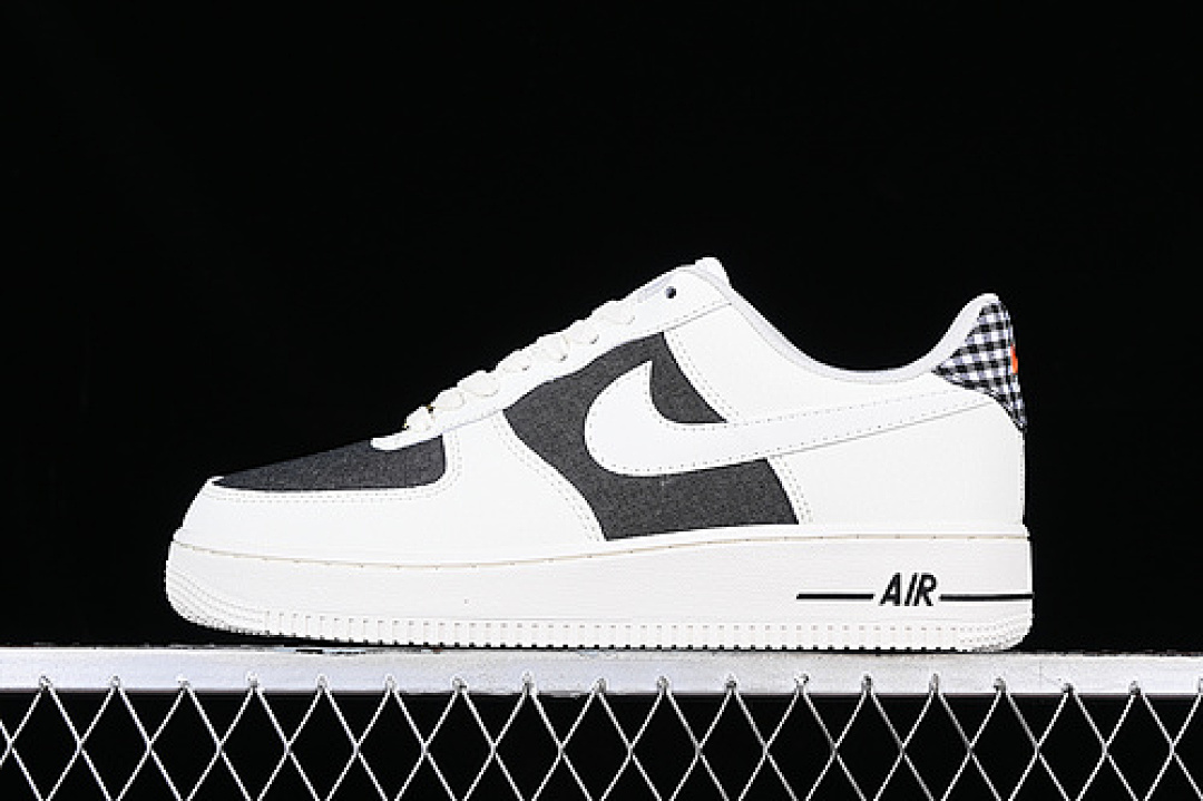 Nike [FB0607-022]-[AIR FORCE 1 07 LOW WHITE/BLACK]-[WOMAN:36-39]-[MAN:40-45], photo 1