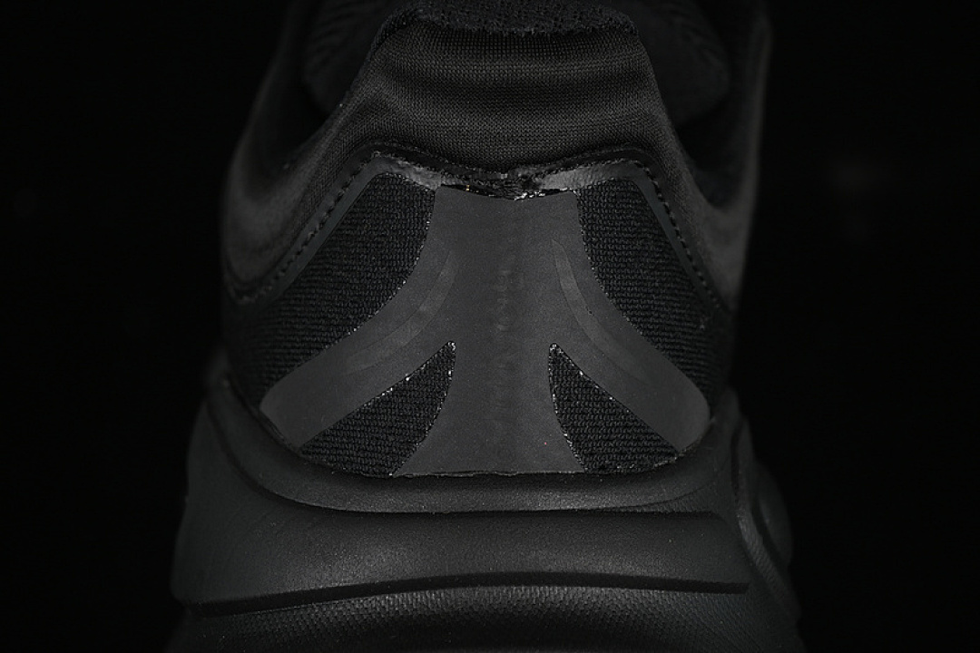 On Running [1162011 BBLC]-[HOKA ONE BONDI 9 BLACK]-[WOMAN:36-39]-[MAN:40-45] - Image 7