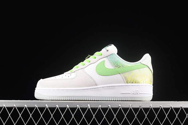 Nike Nike AIR FORCE 1 LOW 07 ESS GAME BOY WHITE/WHITE/LIGHT GREEN · DA8302-555, photo 1