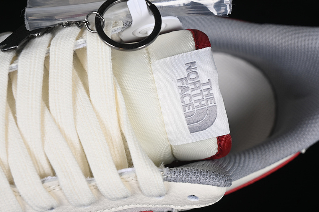 Nike [DM6688-047]-[AIR FORCE 1 07 LOW WHITE/GREY/RED]-[WOMAN:36-39]-[MAN:40-45] - Image 9