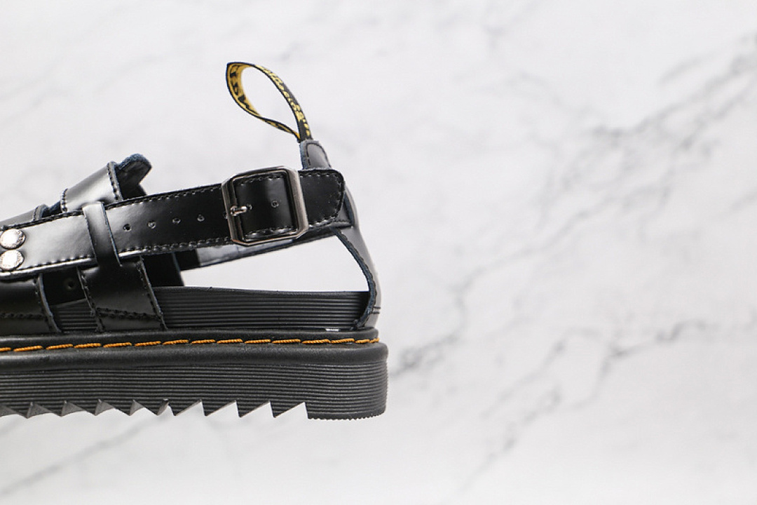 Dr. Martens [DR.MARTENS SANDALS BLACK/BLACK/BLACK]-[WOMAN:35-40] - Image 2