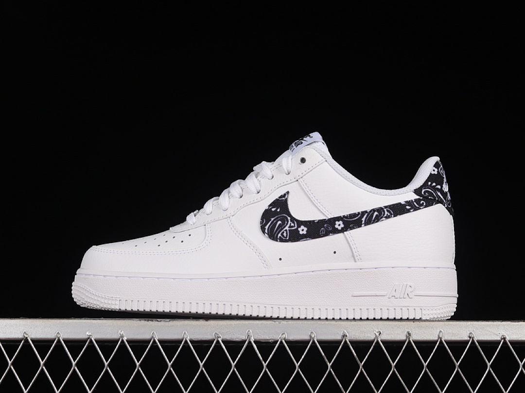 Nike Nike AIR FORCE 1 LOW BLACK PAISLEY WHITE/BLACK-WHITE · DH4406-101, photo 1