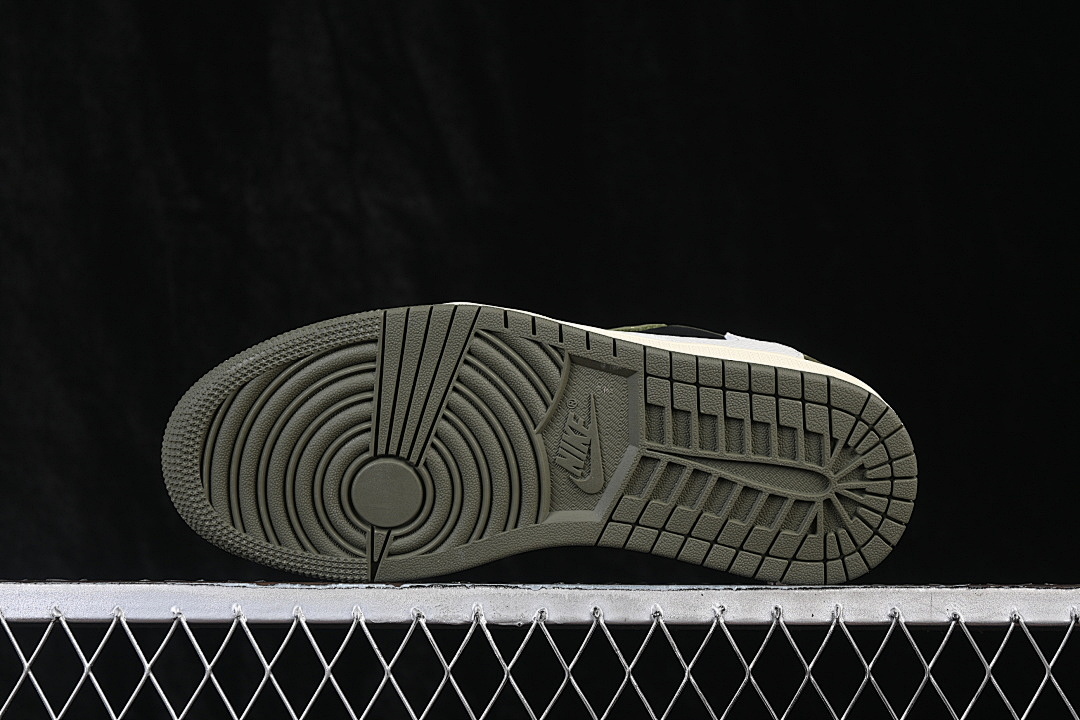 Jordan [DM7866-002]-[JORDAN 1 RETRO LOW OG SP BLACK/OLIVE-MUSLIN]-[WOMAN:36-39]-[MAN:40-48.5] - Image 15